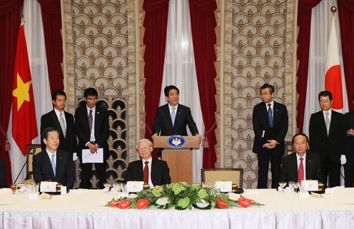 Photograph of the banquet hosted by the Prime Minister