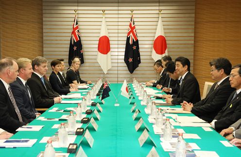 Photograph of the Japan-New Zealand Summit Meeting