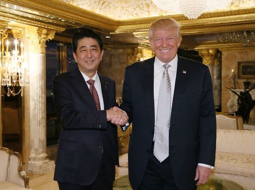 Photograph of the Prime Minister shaking hands with the President-elect of the United States (1)