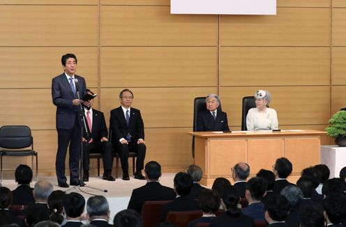 hotograph of the Prime Minister delivering an address