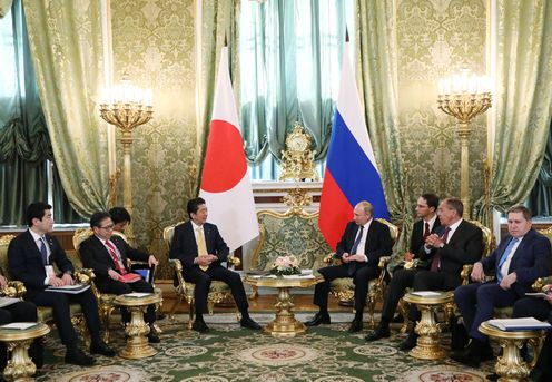 Photograph of the Japan-Russia Summit Meeting