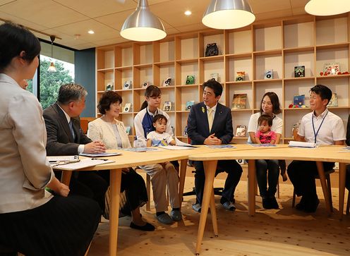 Photograph of the Prime Minister visiting a childcare facility