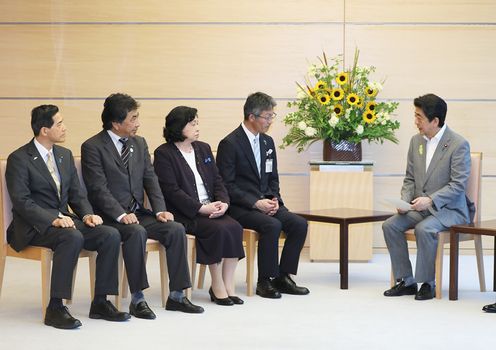 Photograph of the Prime Minister delivering an address