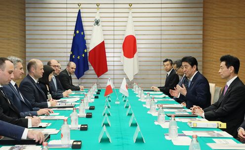 Photograph of the Japan-Malta Summit Meeting