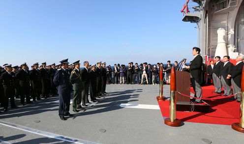 Photograph of the Prime Minister delivering an address (1)