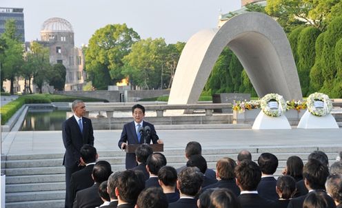 Photograph of the Prime Minister delivering remarks