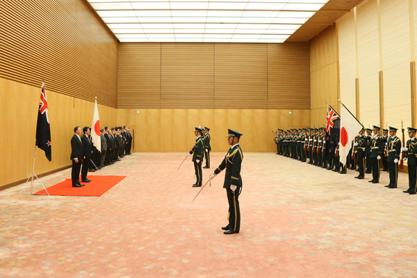 Photograph of the ceremony by the guard of honor (1)