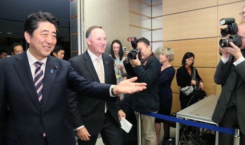 Photograph of the leaders about to attend the joint press announcement