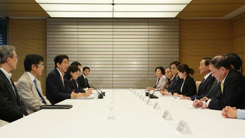 Photograph of the Prime Minister receiving the courtesy call