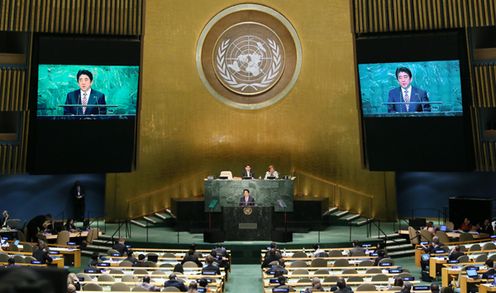 Photograph of the Prime Minister delivering an address at the General Debate (2)