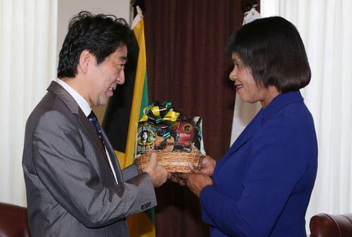 Photograph of the Prime Minister accepting a gift