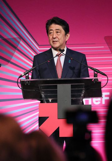 Photograph of the Prime Minister delivering a speech at the HeForShe IMPACT 10x10x10 Parity Report Launch Event (1)