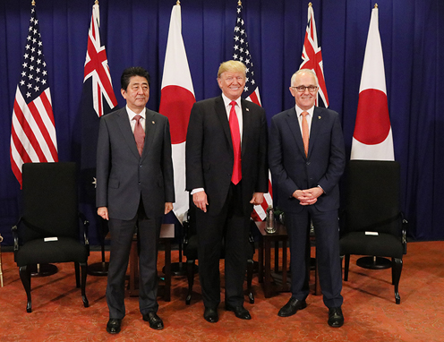 Photograph of the Japan-U.S.-Australia Summit Meeting (1)
