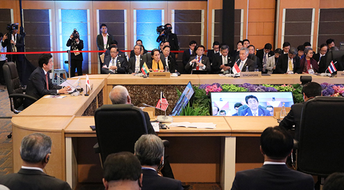 Photograph of the Japan-ASEAN Summit Meeting (3)