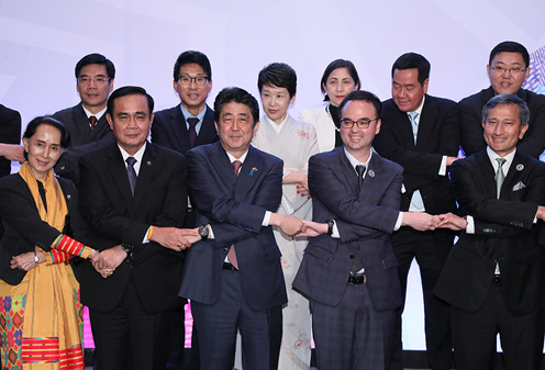 Photograph of the ASEAN Plus Three Leaders’ Interface with the East Asia Business Council (2)