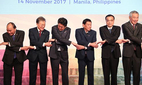 Photograph of the ASEAN+3 Summit Meeting (2)