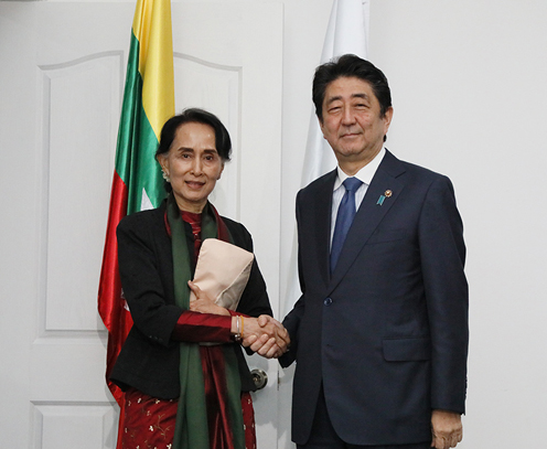 Photograph of the Prime Minister shaking hands with the State Counsellor of Myanmar