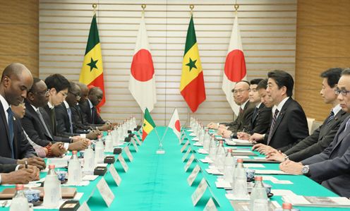 Photograph of the Japan-Senegal Summit Meeting