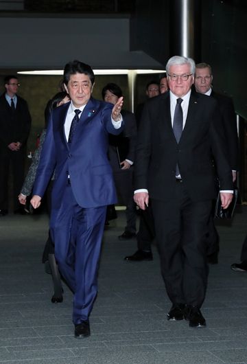 Photograph of the leaders heading to the joint press announcement