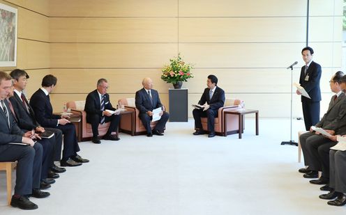 Photograph of the Prime Minister receiving the courtesy call