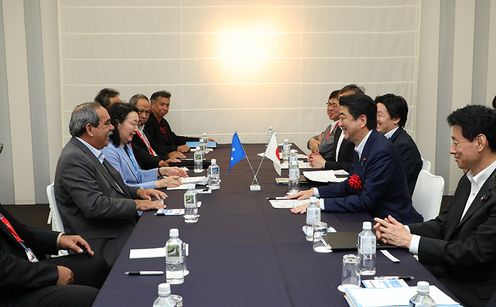 Photograph of the Japan-Micronesia Summit Meeting