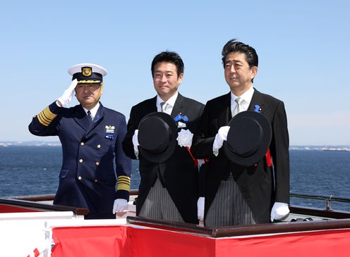 Photograph of the Prime Minister attending the exhibition ceremony