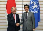 Photograph of the Prime Minister shaking hands with the UN Secretary-General