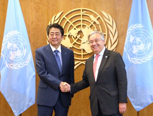 Photograph of the meeting with the UN Secretary-General