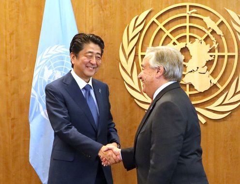 Photograph of the meeting with the UN Secretary-General