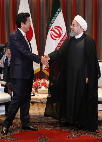 Photograph of the Japan-Iran Summit Meeting