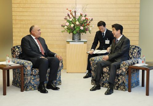 Photograph of the Prime Minister receiving the courtesy call