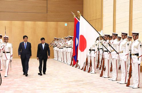 Photograph of the salute and the guard of honor ceremony