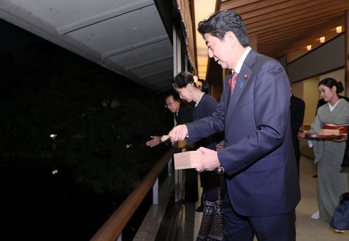 Photograph of the banquet hosted by the Prime Minister