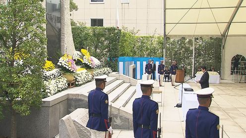 Photograph of the Prime Minister delivering a memorial address