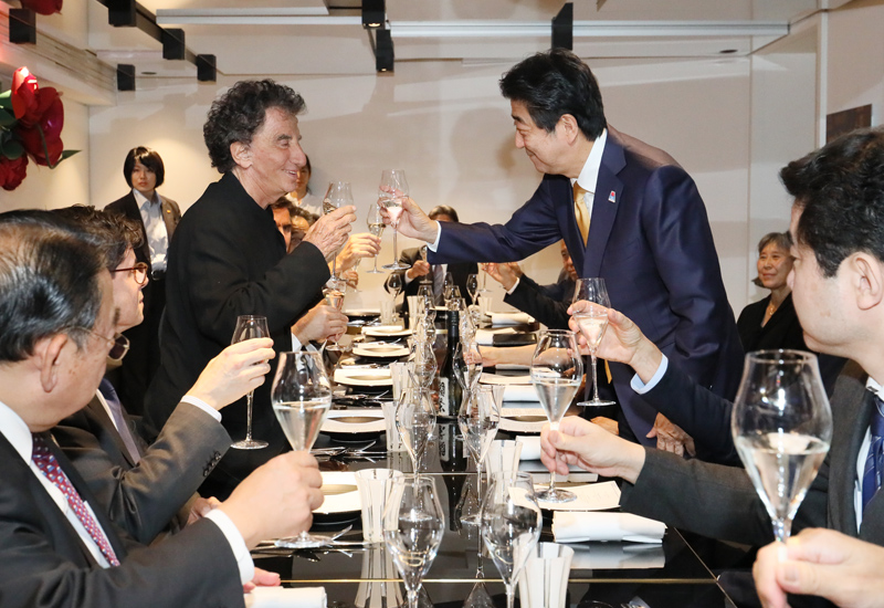 Photograph of the dinner with representatives of Japonismes