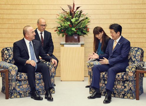 Photograph of the Prime Minister receiving the courtesy call