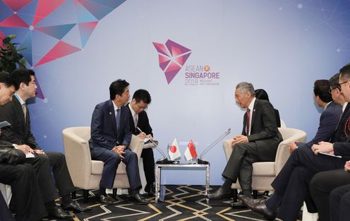 Photograph of the Japan-Singapore Summit Meeting