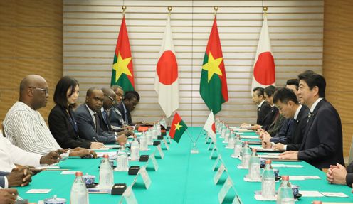 Photograph of the Japan-Burkina Faso Summit Meeting