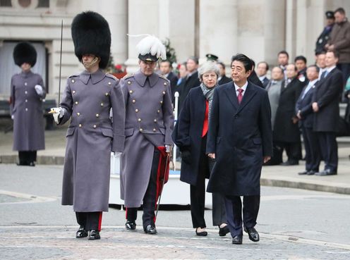 Photograph of the salute and guard of honor ceremony