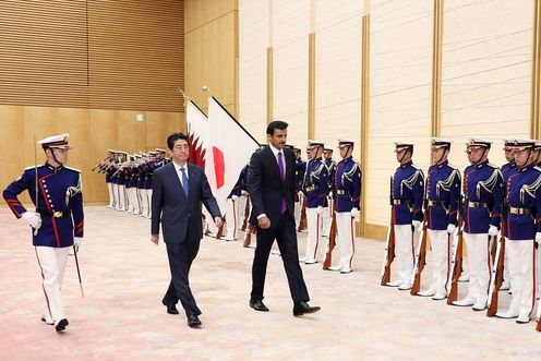 Photograph of the salute and the guard of honor ceremony