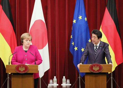 Photograph of the Japan-Germany joint press conference