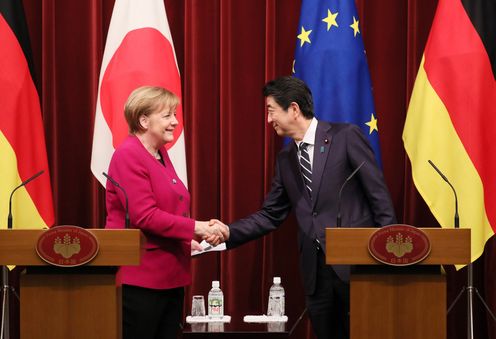 Photograph of the Japan-Germany joint press conference