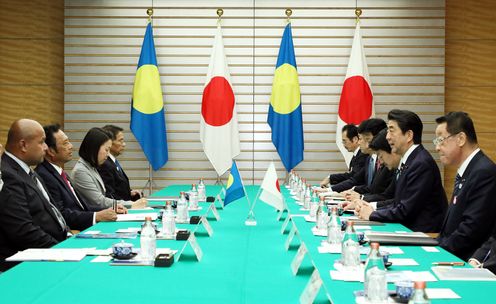Photograph of the Japan-Palau Summit Meeting