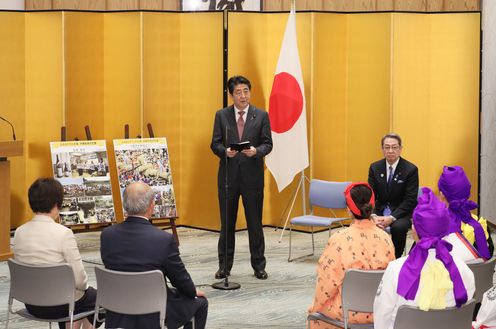 Photograph of the Prime Minister delivering an address