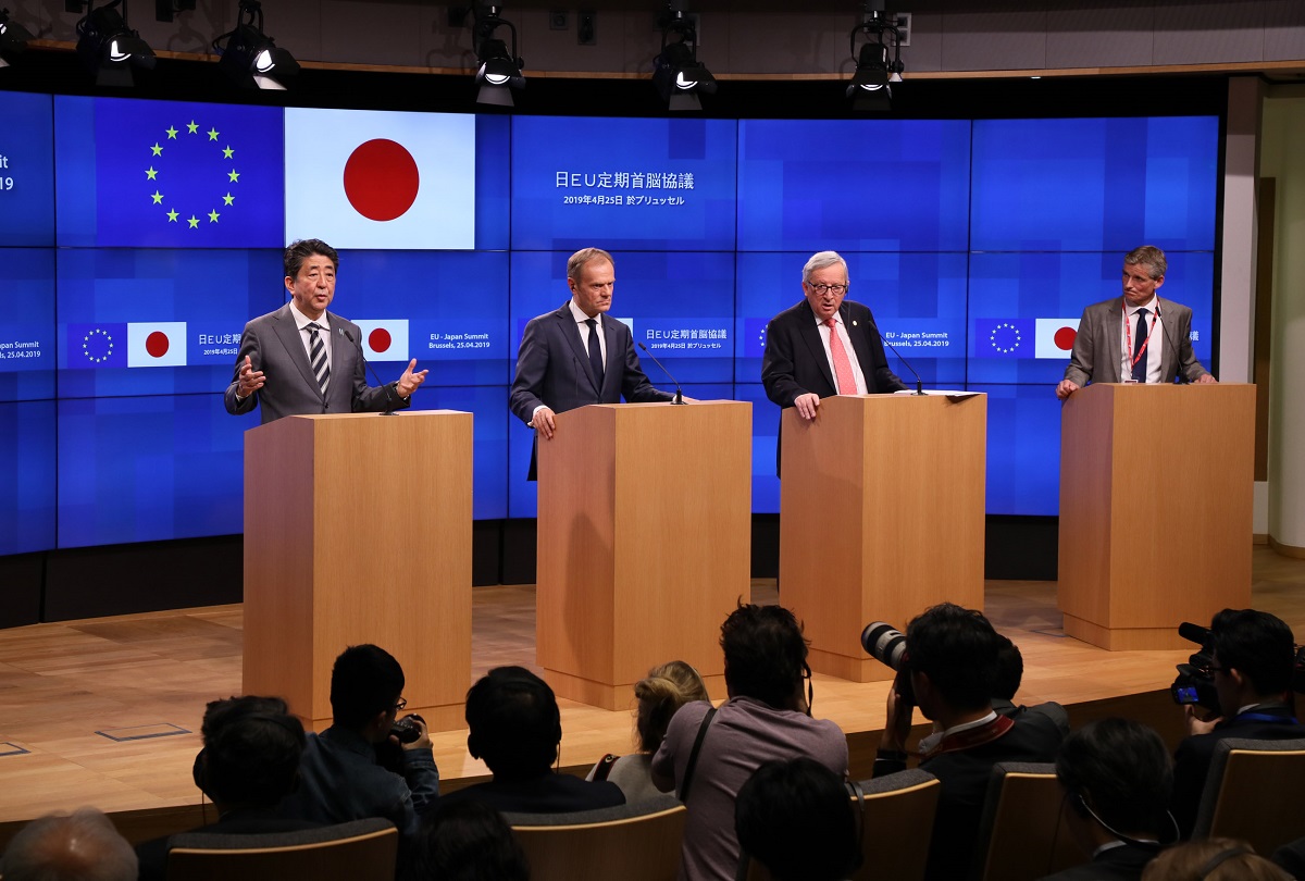 Photograph of the joint press conference (3)