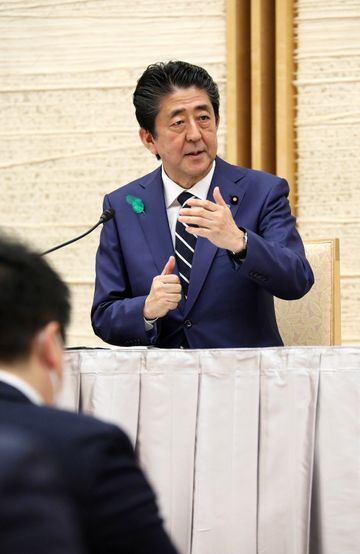 Photograph of the Prime Minister holding the press conference (22)