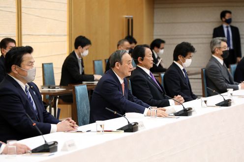 Photograph of the Prime Minister delivering an address (1)