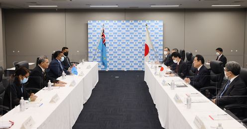 Japan-Tuvalu Summit Meeting (5)