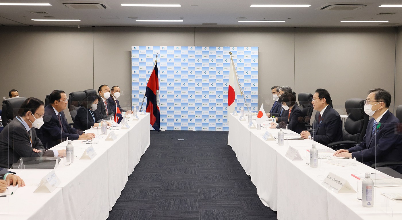Japan-Cambodia Summit Meeting (3)