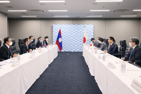 Japan-Laos Summit Meeting (3)